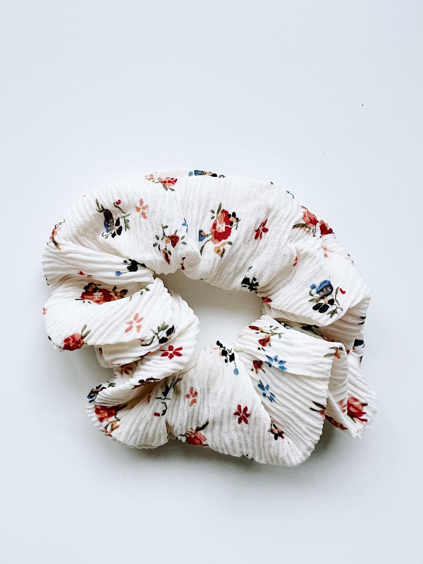 pleated floral scrunchie
